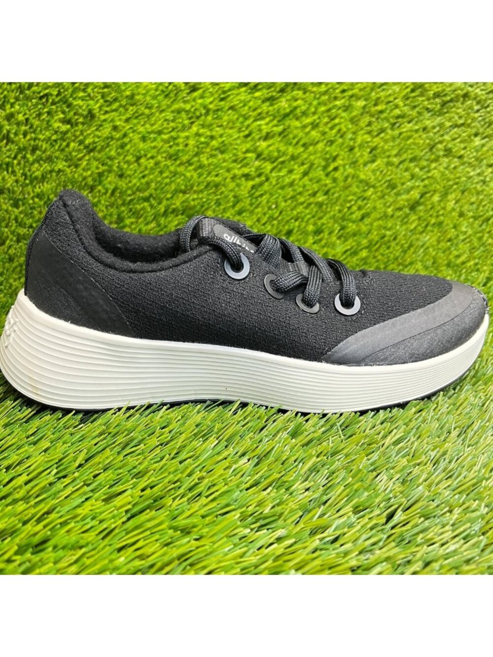 Allbirds Wool Runner Protect Womens Size 6.5 Black White Running Shoes Sneakers